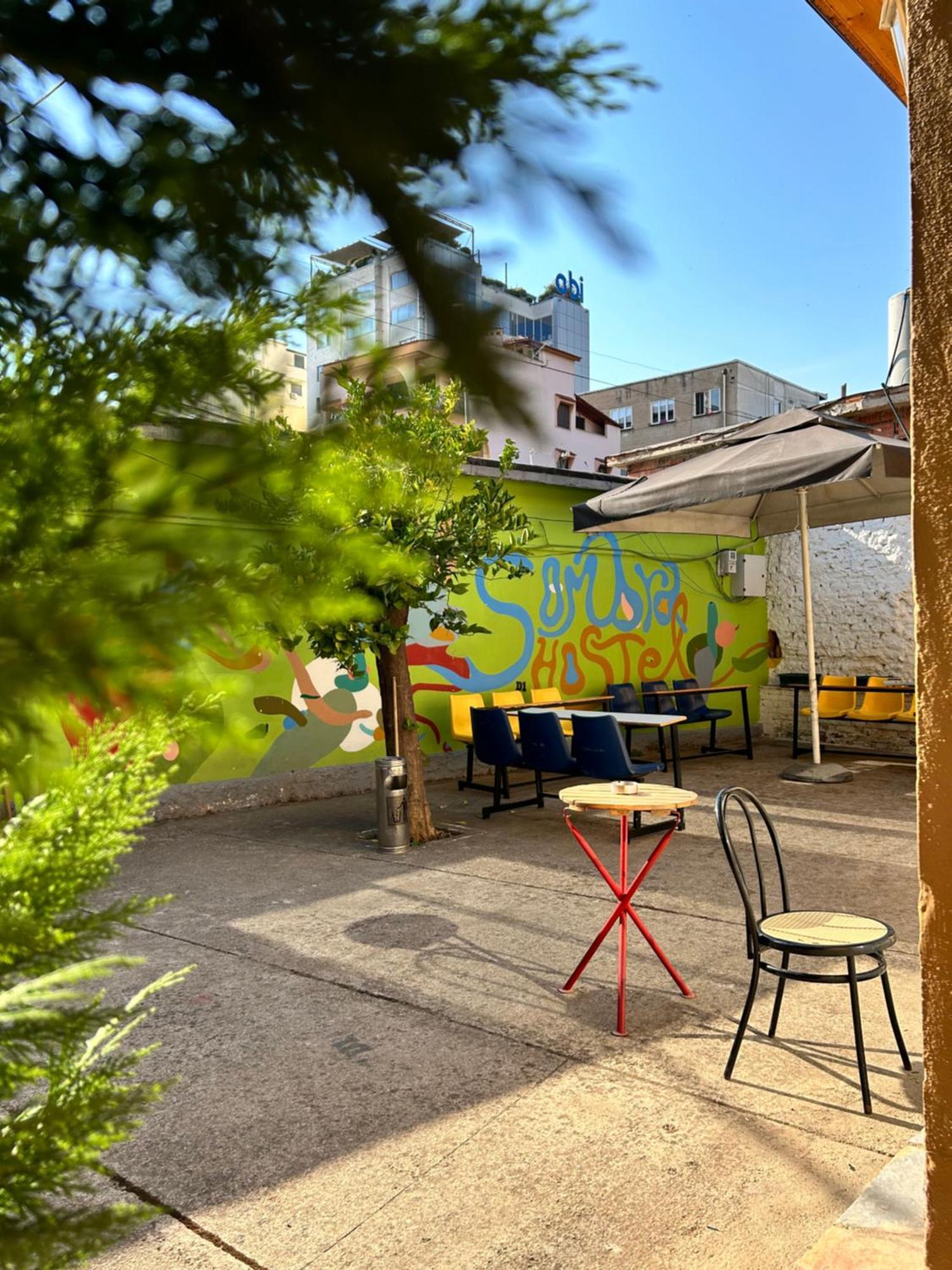 D1 Hostel Tirana Exterior photo